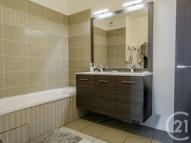 Appartement F5 &agrave; vendre - 5 pi&egrave;ces - 100,25 m2 - Lyon - 69008 - RHONE-ALPES
