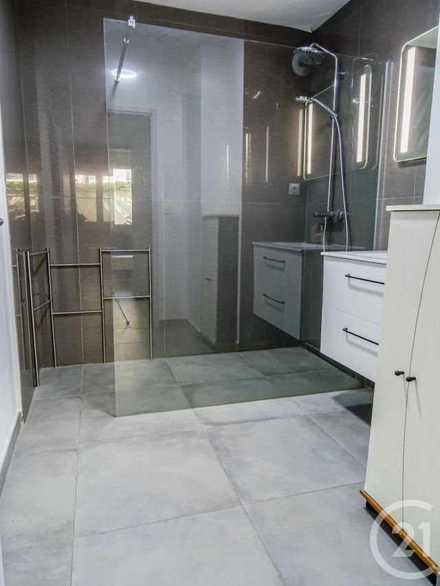 Appartement F2 &agrave; louer - 2 pi&egrave;ces - 50 m2 - Lyon - 69003 - RHONE-ALPES