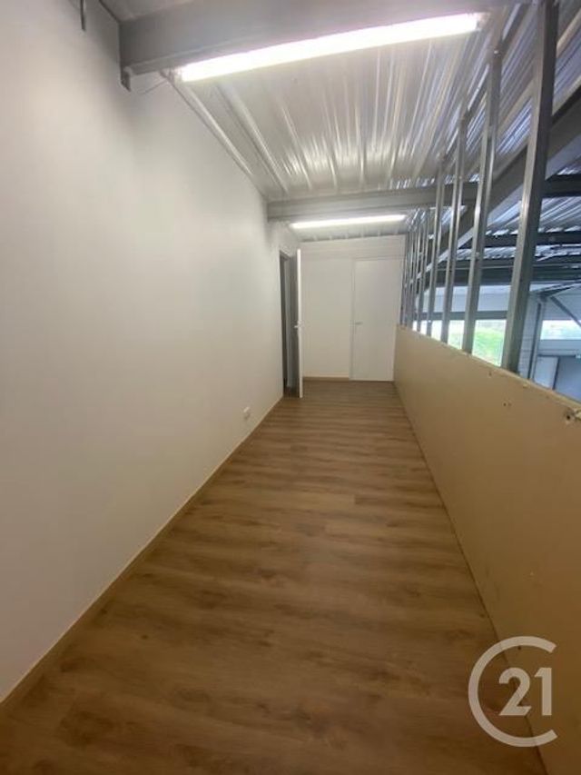 Appartement Local à louer - 1 pièce - 200 m2 - Vitre - 35 - BRETAGNE