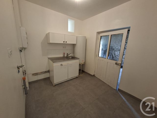 Maison &agrave; louer - 3 pi&egrave;ces - 81,42 m2 - Argentre Du Plessis - 35 - BRETAGNE