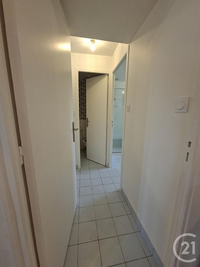 Maison &agrave; louer - 3 pi&egrave;ces - 81,42 m2 - Argentre Du Plessis - 35 - BRETAGNE