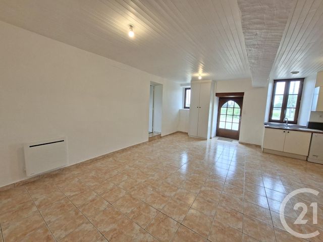 Maison &agrave; louer - 3 pi&egrave;ces - 81,42 m2 - Argentre Du Plessis - 35 - BRETAGNE