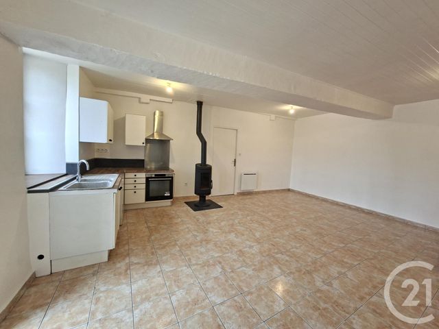 Maison &agrave; louer - 3 pi&egrave;ces - 81,42 m2 - Argentre Du Plessis - 35 - BRETAGNE