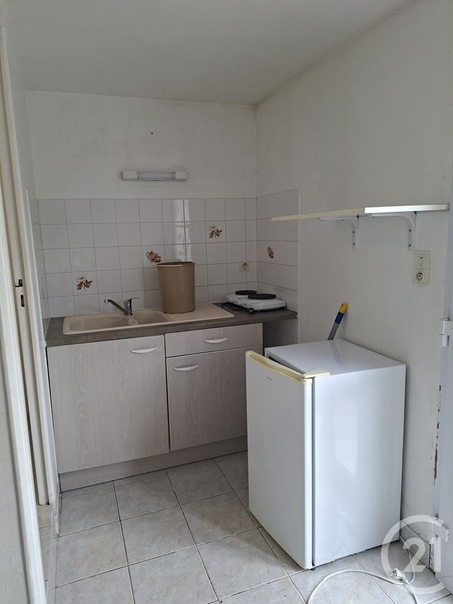 Maison &agrave; louer - 7 pi&egrave;ces - 157,94 m2 - Vitre - 35 - BRETAGNE