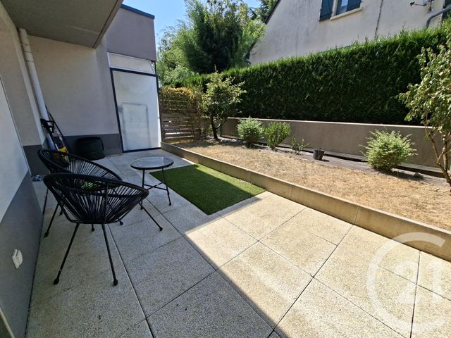 Appartement &agrave; louer - 3 pi&egrave;ces - 61,95 m2 - Etrelles - 35 - BRETAGNE