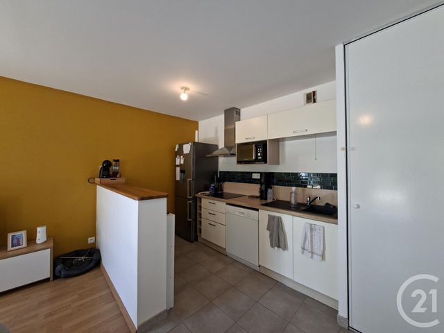 Appartement &agrave; louer - 3 pi&egrave;ces - 61,95 m2 - Etrelles - 35 - BRETAGNE