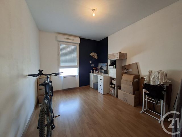 Appartement &agrave; louer - 3 pi&egrave;ces - 61,95 m2 - Etrelles - 35 - BRETAGNE