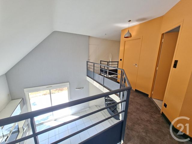 Maison &agrave; louer - 4 pi&egrave;ces - 121,50 m2 - Erbree - 35 - BRETAGNE