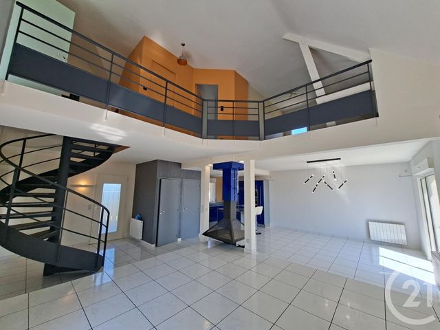 Maison &agrave; louer - 4 pi&egrave;ces - 121,50 m2 - Erbree - 35 - BRETAGNE