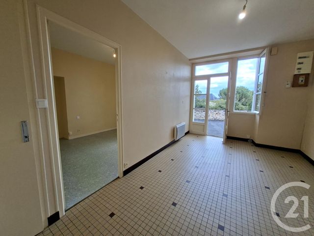 Appartement &agrave; louer - 2 pi&egrave;ces - 38,50 m2 - Vitre - 35 - BRETAGNE