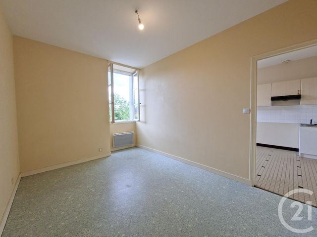 Appartement &agrave; louer - 2 pi&egrave;ces - 38,50 m2 - Vitre - 35 - BRETAGNE