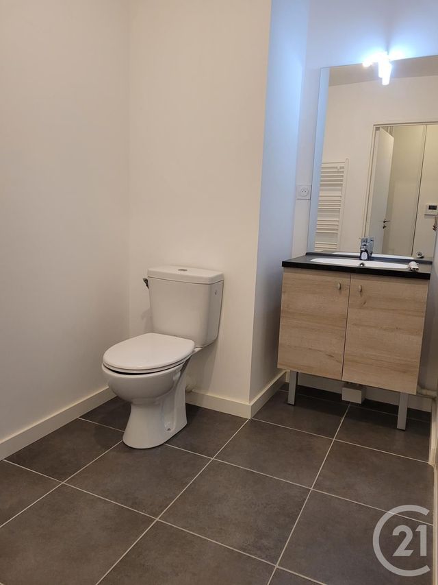 Appartement F2 &agrave; louer - 2 pi&egrave;ces - 42,98 m2 - Vitre - 35 - BRETAGNE