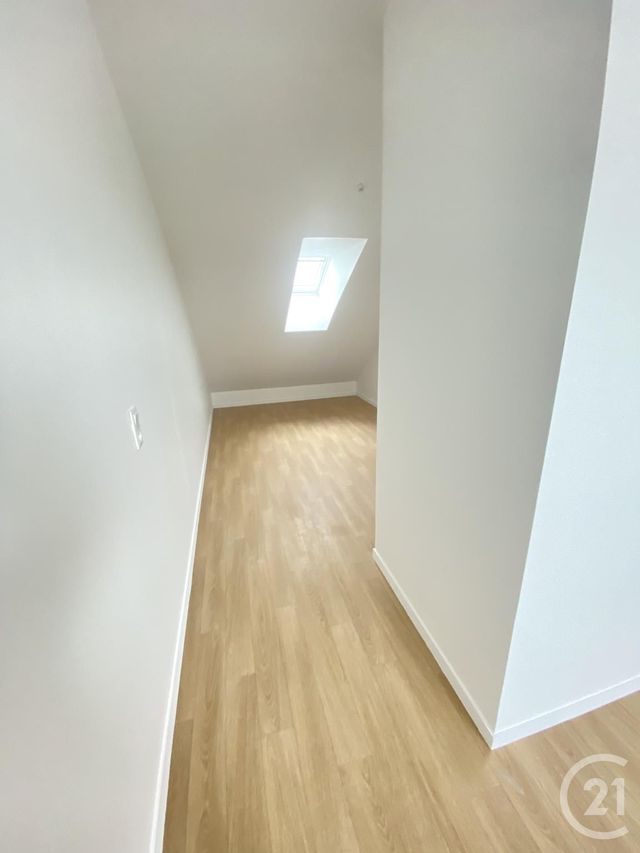 Appartement T5 à vendre - 5 pièces - 100,35 m2 - La Bouexiere - 35 - BRETAGNE