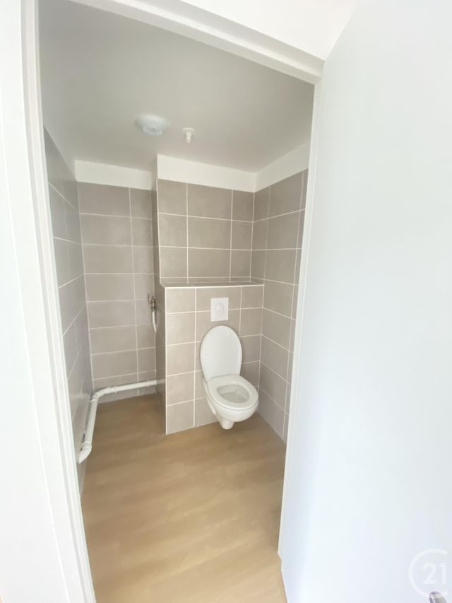 Appartement T5 à vendre - 5 pièces - 100,35 m2 - La Bouexiere - 35 - BRETAGNE