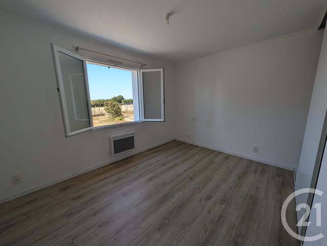 Maison &agrave; louer - 4 pi&egrave;ces - 96,50 m2 - Talmont St Hilaire - 85 - PAYS-DE-LOIRE