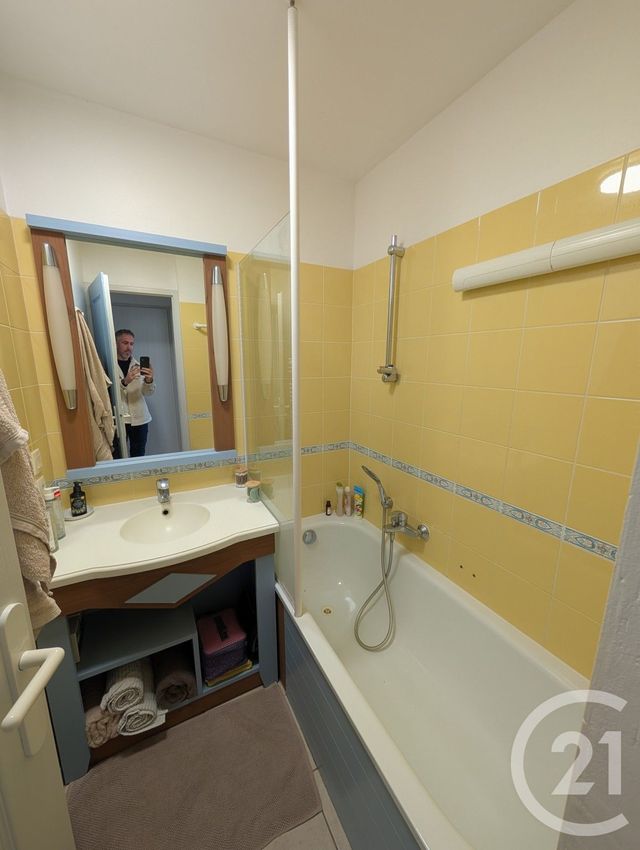 Appartement T2 &agrave; louer - 2 pi&egrave;ces - 30,30 m2 - Talmont St Hilaire - 85 - PAYS-DE-LOIRE