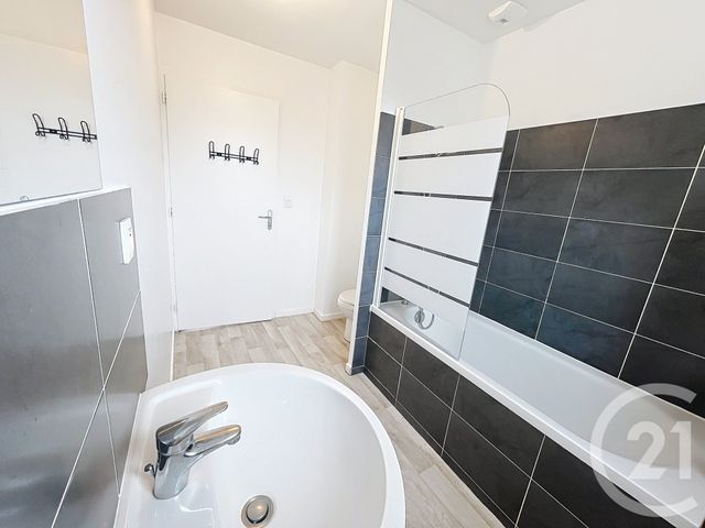 Maison &agrave; louer - 4 pi&egrave;ces - 78,20 m2 - La Baule - 44 - PAYS-DE-LOIRE