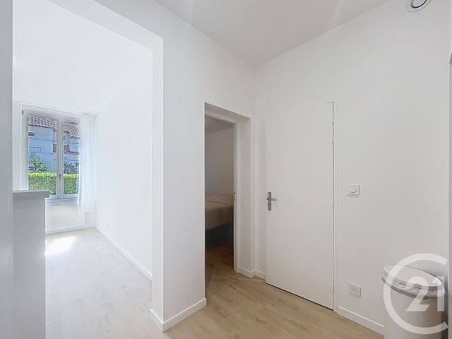 Appartement F3 &agrave; louer - 3 pi&egrave;ces - 45,54 m2 - La Baule - 44 - PAYS-DE-LOIRE