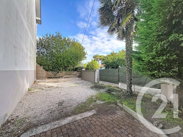 Appartement F4 &agrave; louer - 4 pi&egrave;ces - 72,87 m2 - La Baule - 44 - PAYS-DE-LOIRE