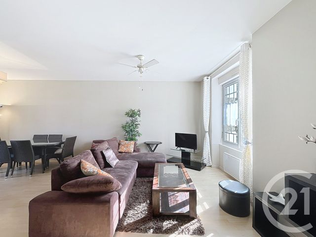 Appartement F4 &agrave; louer - 4 pi&egrave;ces - 72,87 m2 - La Baule - 44 - PAYS-DE-LOIRE