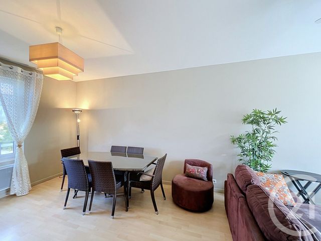 Appartement F4 &agrave; louer - 4 pi&egrave;ces - 72,87 m2 - La Baule - 44 - PAYS-DE-LOIRE