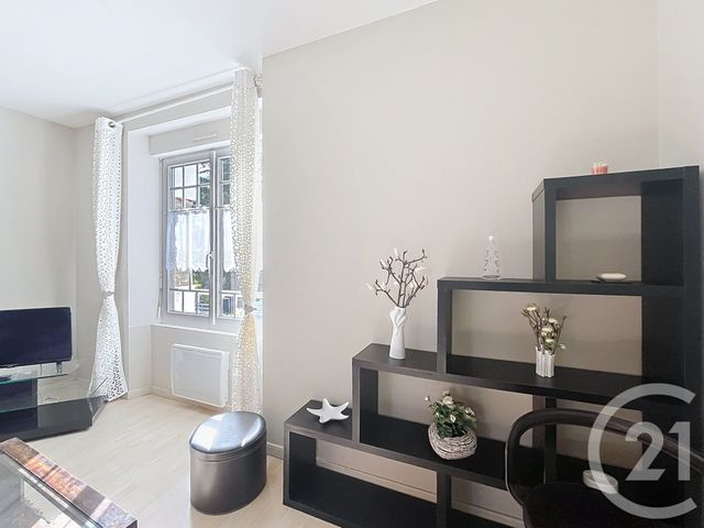 Appartement F4 &agrave; louer - 4 pi&egrave;ces - 72,87 m2 - La Baule - 44 - PAYS-DE-LOIRE