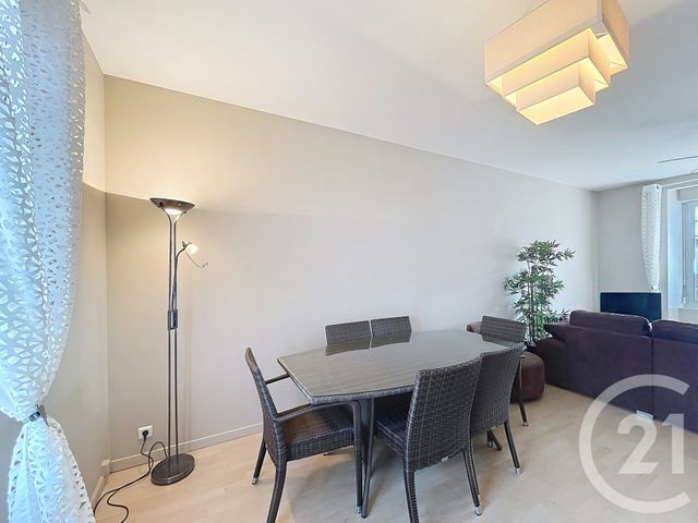 Appartement F4 &agrave; louer - 4 pi&egrave;ces - 72,87 m2 - La Baule - 44 - PAYS-DE-LOIRE