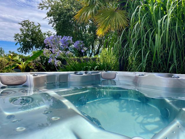 Maison à vendre - 10 pièces - 380 m2 - St Hilaire De Riez - 85 - PAYS-DE-LOIRE