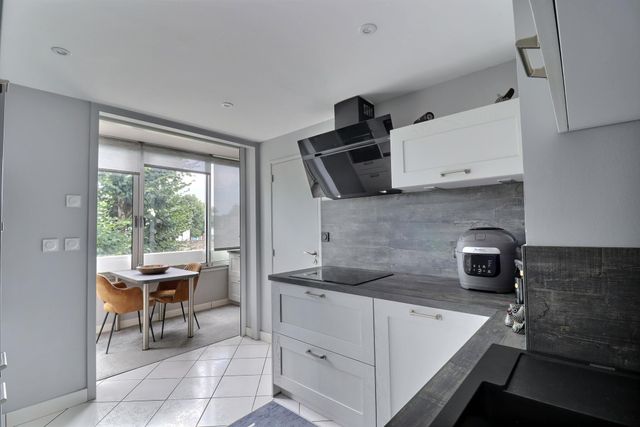 Appartement T4 à vendre - 4 pièces - 82,27 m2 - La Baule - 44 - PAYS-DE-LOIRE