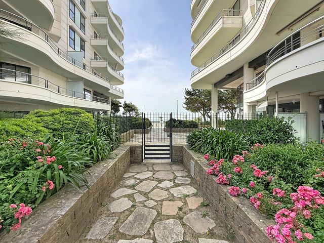 Appartement T2 &agrave; vendre - 2 pi&egrave;ces - 43,56 m2 - La Baule - 44 - PAYS-DE-LOIRE