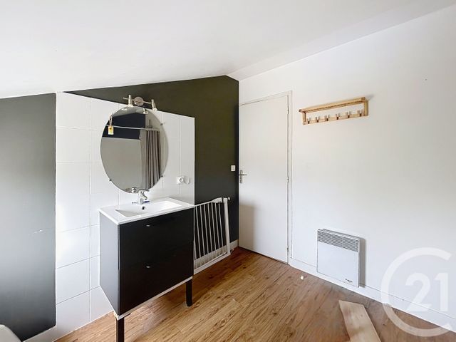 Maison &agrave; louer - 3 pi&egrave;ces - 58 m2 - Les Touches - 44 - PAYS-DE-LOIRE