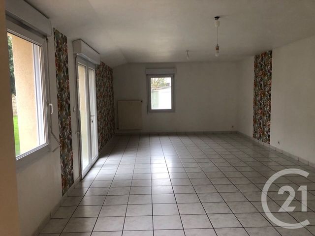 Maison &agrave; louer - 4 pi&egrave;ces - 92 m2 - Chateaubriant - 44 - PAYS-DE-LOIRE