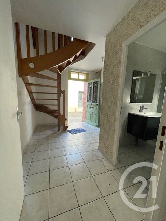 Maison &agrave; louer - 4 pi&egrave;ces - 92 m2 - Chateaubriant - 44 - PAYS-DE-LOIRE