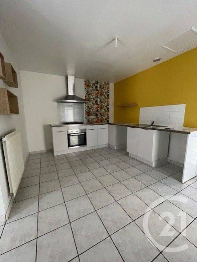 Maison &agrave; louer - 4 pi&egrave;ces - 92 m2 - Chateaubriant - 44 - PAYS-DE-LOIRE