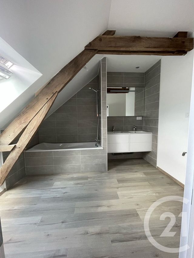 Maison &agrave; louer - 5 pi&egrave;ces - 98,85 m2 - Chateaubriant - 44 - PAYS-DE-LOIRE