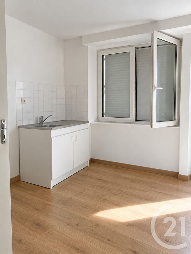 Appartement Studio &agrave; louer - 1 pi&egrave;ce - 20 m2 - Chateaubriant - 44 - PAYS-DE-LOIRE