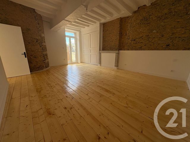 Appartement &agrave; louer - 3 pi&egrave;ces - 90 m2 - Segre En Anjou Bleu - 49 - PAYS-DE-LOIRE