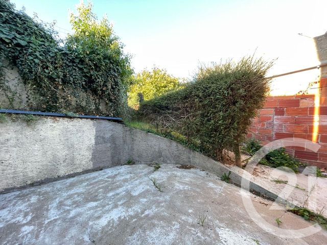 Appartement T2 &agrave; louer - 2 pi&egrave;ces - 35 m2 - Ombree D Anjou - 49 - PAYS-DE-LOIRE