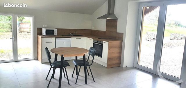 Appartement Studio &agrave; louer - 1 pi&egrave;ce - 38,07 m2 - Martigne Ferchaud - 35 - BRETAGNE