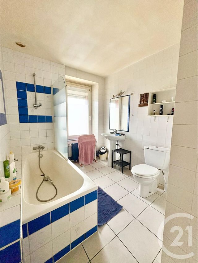 Maison à vendre - 5 pièces - 164 m2 - St Julien De Vouvantes - 44 - PAYS-DE-LOIRE