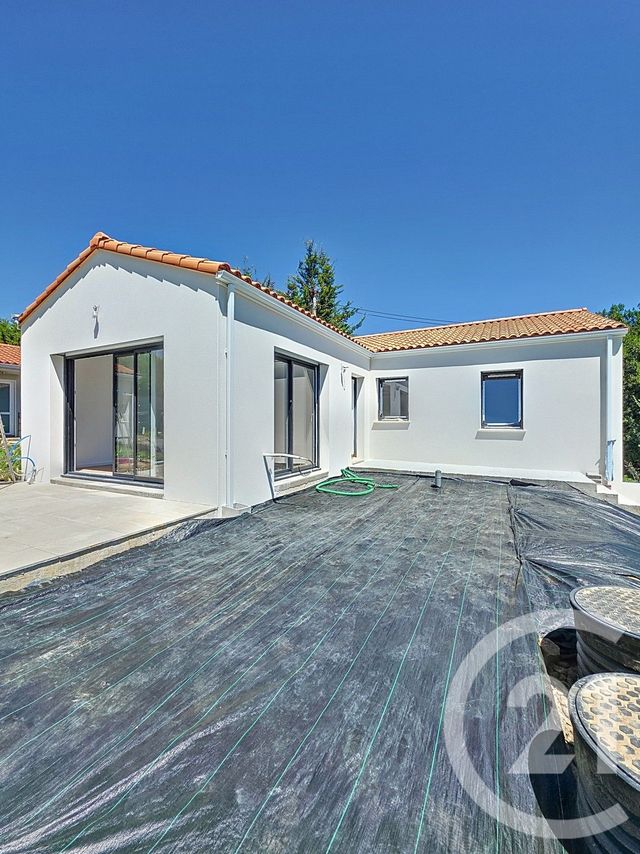 Maison à vendre - 4 pièces - 100,52 m2 - St Philbert De Grand Lieu - 44 - PAYS-DE-LOIRE