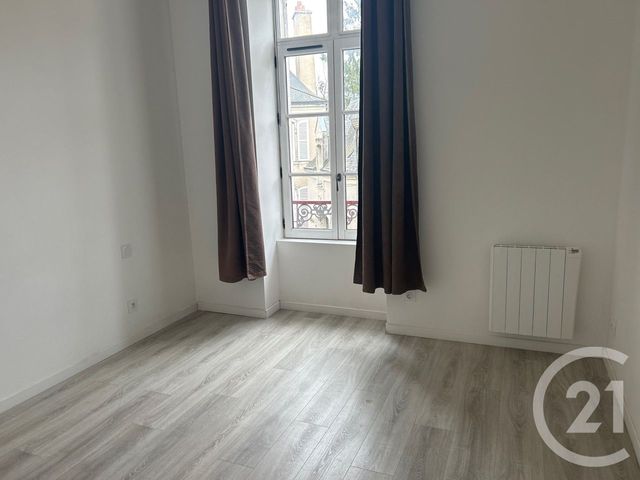 Appartement T3 &agrave; louer - 3 pi&egrave;ces - 61 m2 - Ombree D Anjou - 49 - PAYS-DE-LOIRE