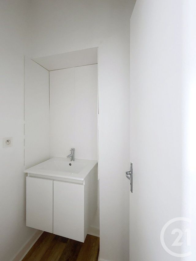 Appartement Studio &agrave; louer - 1 pi&egrave;ce - 20 m2 - Chateaubriant - 44 - PAYS-DE-LOIRE
