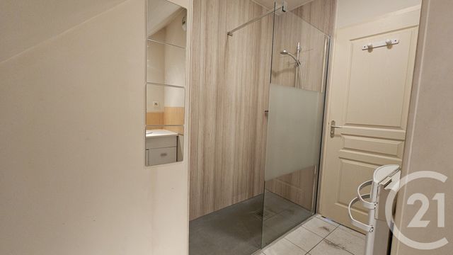 Appartement F3 &agrave; louer - 3 pi&egrave;ces - 46 m2 - St Mars La Jaille - 44 - PAYS-DE-LOIRE