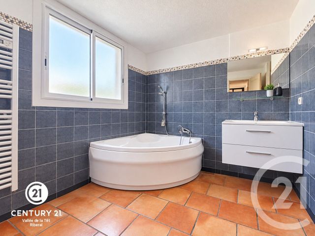Appartement T3 &agrave; louer - 3 pi&egrave;ces - 75 m2 - St Esteve - 66 - LANGUEDOC-ROUSSILLON