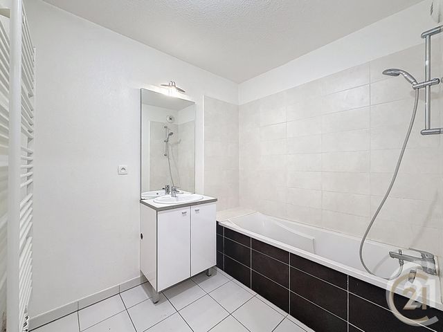 Appartement T3 à vendre - 3 pièces - 58,65 m2 - Sete - 34 - LANGUEDOC-ROUSSILLON