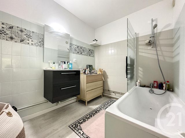 Appartement T3 &agrave; vendre - 3 pi&egrave;ces - 74 m2 - Sete - 34 - LANGUEDOC-ROUSSILLON