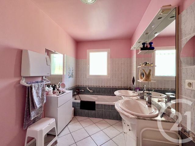 Maison &agrave; vendre - 4 pi&egrave;ces - 119,08 m2 - St Pierre D Oleron - 17 - POITOU-CHARENTES