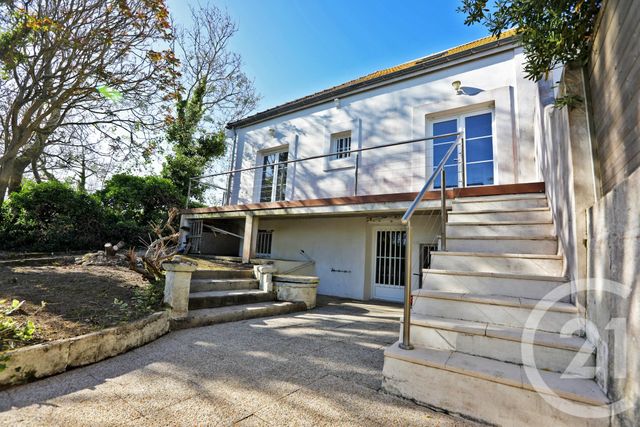 Maison à vendre - 5 pièces - 107,42 m2 - St Pierre D Oleron - 17 - POITOU-CHARENTES