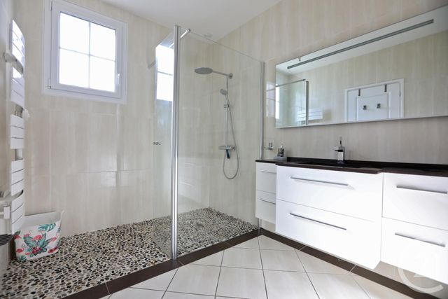 Maison à vendre - 5 pièces - 107,42 m2 - St Pierre D Oleron - 17 - POITOU-CHARENTES